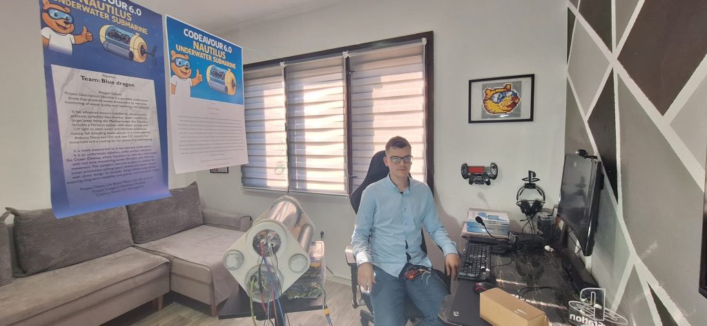 Ahmed Gušo, robotics competition for kids winner, with Pando SolarFlow project